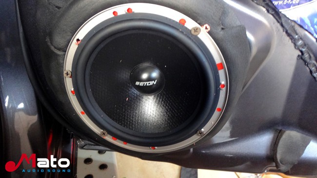 声音清晰悦耳 海口小朱丰田RAV4改装德国ETON汽车