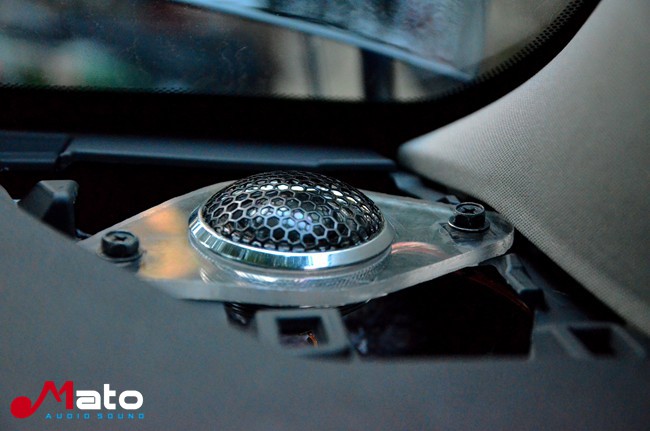 进可攻退可守 海口龙发丰田锐志改装美国霸克音