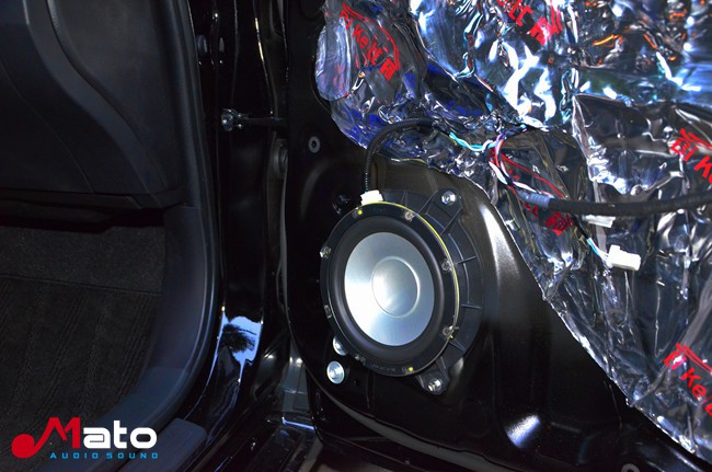 进可攻退可守 海口龙发丰田锐志改装美国霸克音