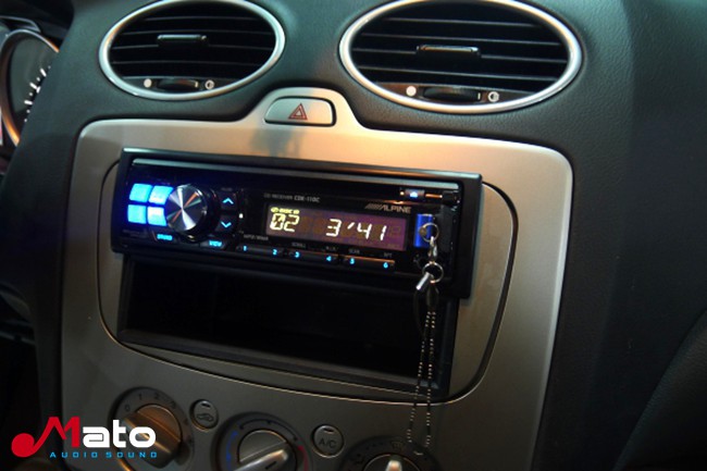 不走寻常路 千度影音福特福克斯改装霸克音响