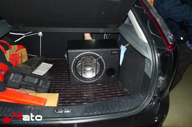 不走寻常路 千度影音福特福克斯改装霸克音响