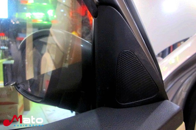 坦途观我路 广州极速大众途观改装美国霸克音响