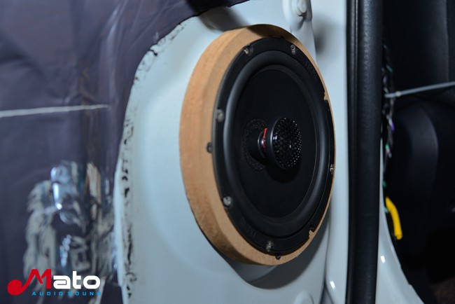 轻松个性改装 广州帝锐三菱欧蓝德改装美国霸克