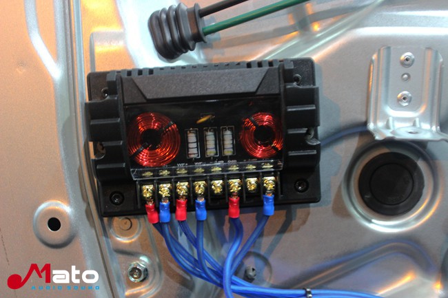 音乐的珍稀猛兽 成都根据地起亚索兰托改装Hyb