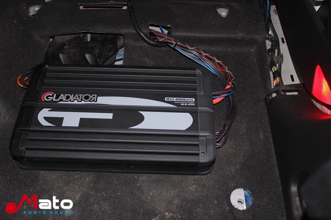 音乐的珍稀猛兽 成都根据地起亚索兰托改装Hyb