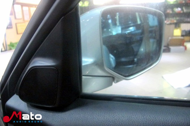 行走的音乐空间 广州极速本田雅阁改装ETON和霸克