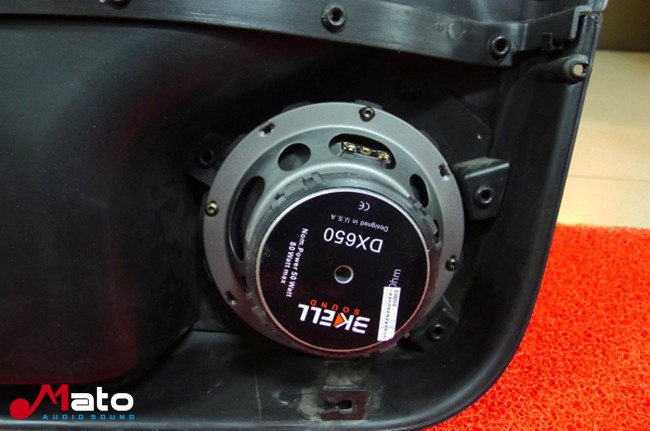 精致无损安装 北京千度影音标致307改装美国霸克