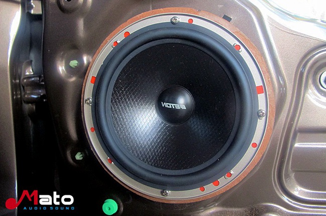 简单换亮装 广州极速别克GL8改装德国ETON和美国霸