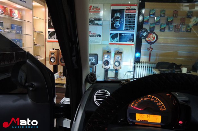 奔驰Smart改装美国霸克音响