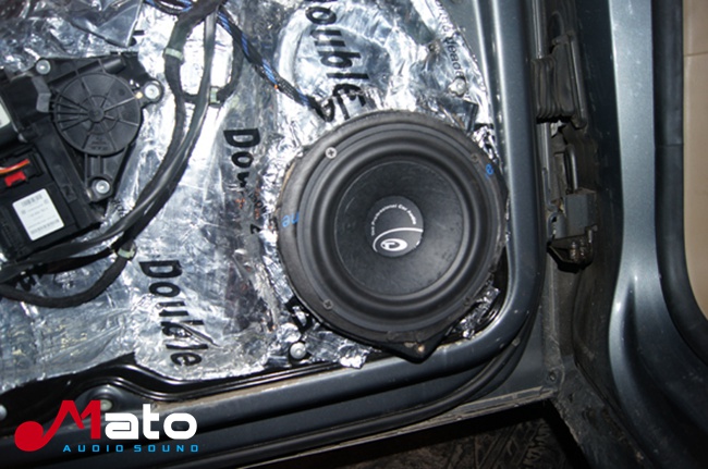 细腻传神 大众迈腾音响改装TEC、ARC和霸克音响