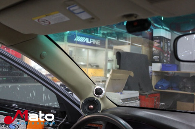 纯正曼妙的音质效果 丰田皇冠音响改装Hybrid Au