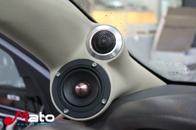 纯正曼妙的音质效果 丰田皇冠音响改装Hybrid Au