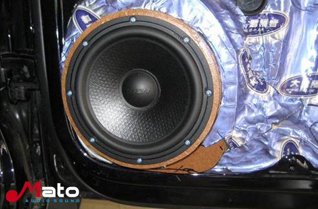 旅途享乐 大众途安改装德国ETON和ARC音响