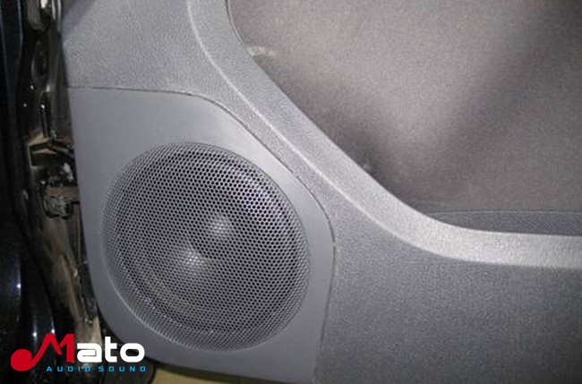 旅途享乐 大众途安改装德国ETON和ARC音响