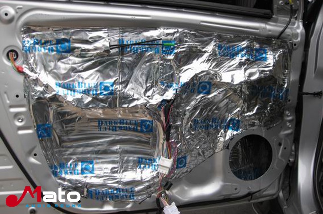 只求更好 丰田花冠改装美国霸克C10.3低音