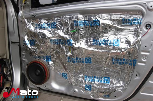 只求更好 丰田花冠改装美国霸克C10.3低音