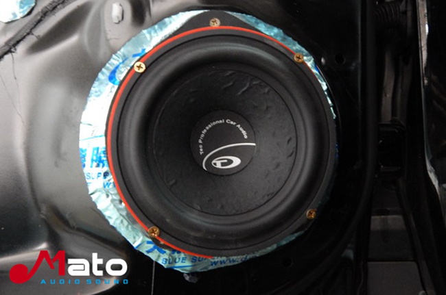 锦州本田CRV改装意大利TEC和美国ARC汽车音响