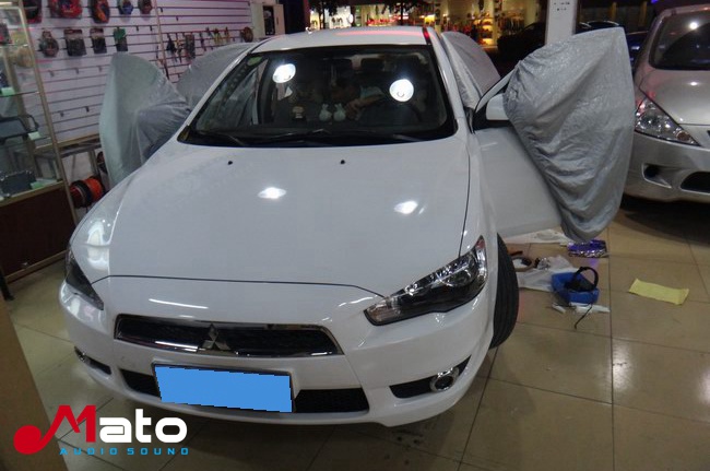 汽车音响改装初体验 顺德百佳三菱翼神改装美国