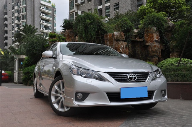 厦门音乐车坊丰田锐志音响改装TEC和霸克音响