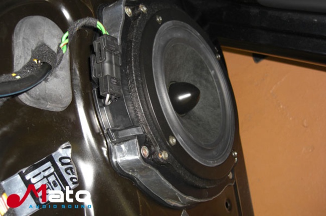 缔造经典传奇 保时捷carrera s改装Hybrid汽车音响