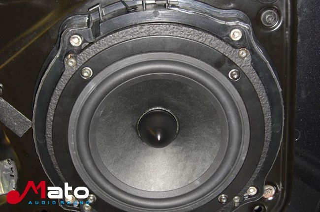 缔造经典传奇 保时捷carrera s改装Hybrid汽车音响