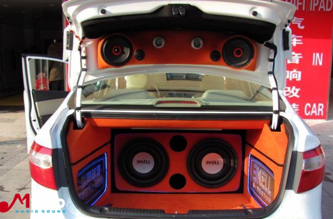 精品典范 扬州心声驾道起亚K2改装TEC和霸克音响