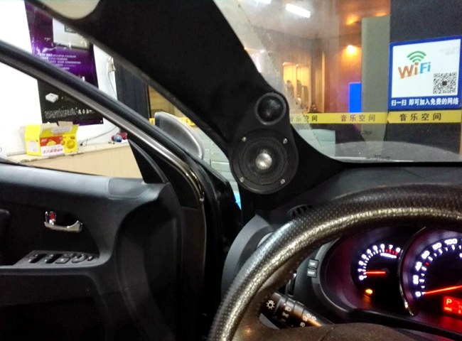 车改坊汽车影音连锁（台州店）起亚智跑战车音