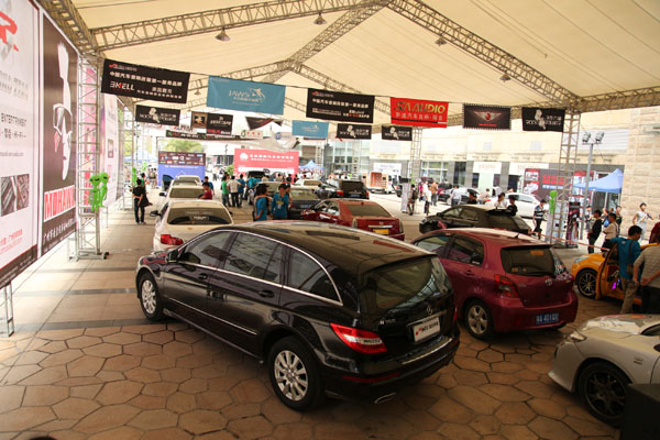 美托声频携10辆音响改装车重磅出击2012年度EMMA中