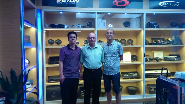 德国ETON总经理Reiner Kroner来访美托声频，与美托声