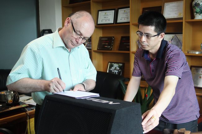 德国ETON总经理Reiner Kroner来访美托声频，与美托声