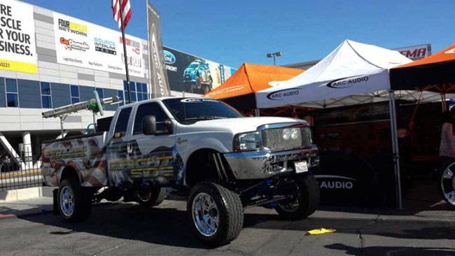 美国ARC AUDIO参展SEMA，并邀请ARC中国总代理美托声