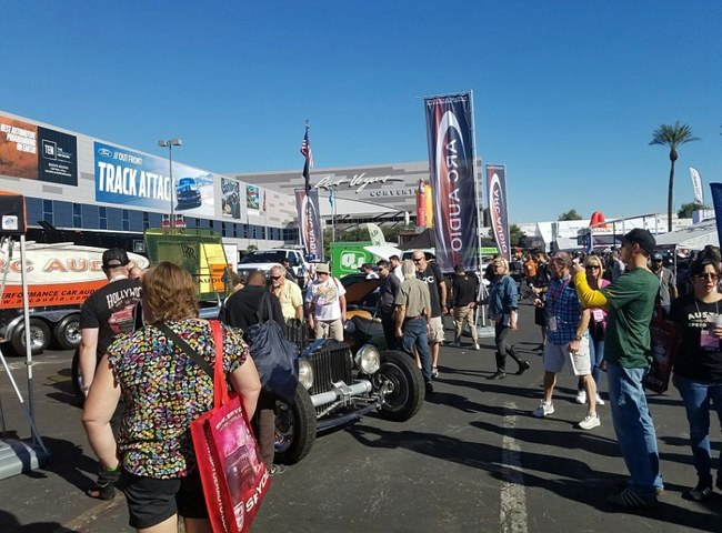 美国ARC AUDIO高调亮相SEMA Show国际改装车展