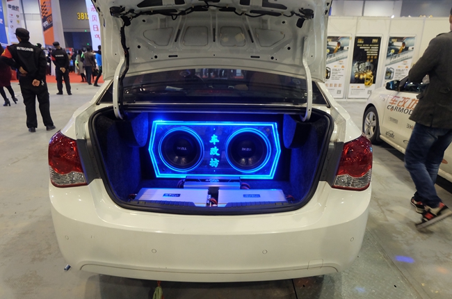 够霸气！车改坊汽车影音连锁亮相MECA杭州站 夺下