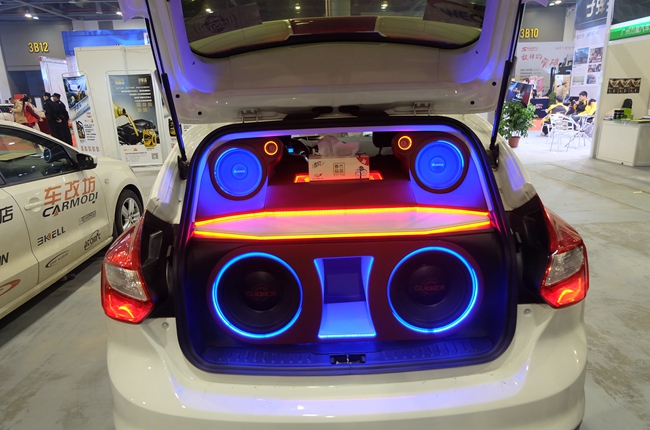 够霸气！车改坊汽车影音连锁亮相MECA杭州站 夺下