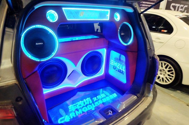 够酷！车改坊汽车影音连锁（义乌店）日产骊威