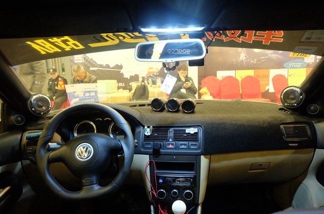 车改坊汽车影音连锁（常州FBC店）大众高尔夫4冠