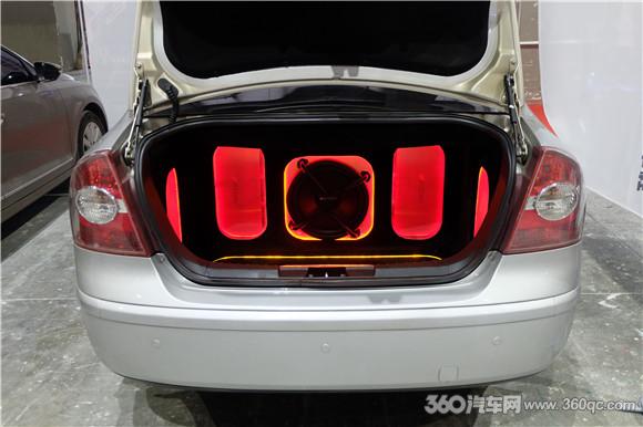 轻松散发出德国ETON实力 福克斯夺MECA广州站S2组桂