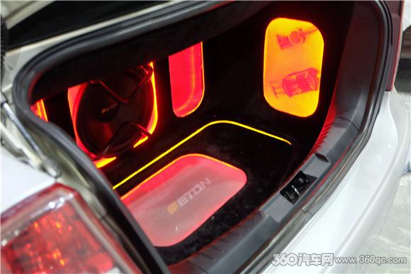 轻松散发出德国ETON实力 福克斯夺MECA广州站S2组桂