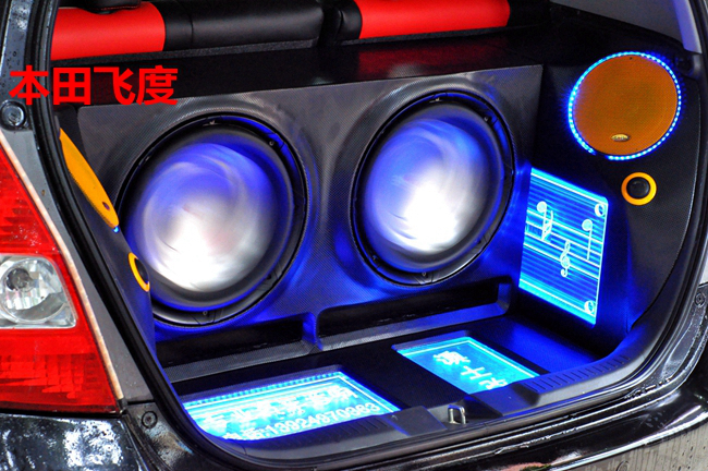 车主改得较多的汽车音响——性价比较高的美国