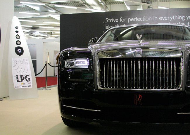 强强联合 劳斯莱斯车系全部配备德国ETON汽车音响