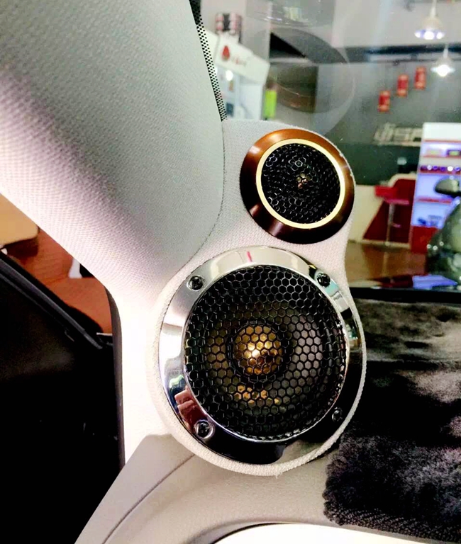 美托声频竞技联盟冠军之车NO.18——昆明魔音车坊