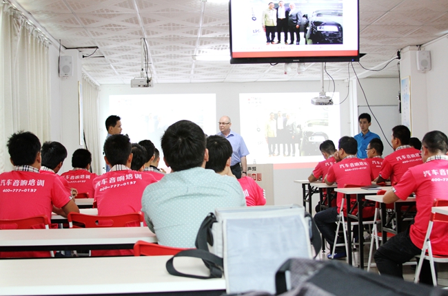 德国ETON总裁Reiner Kroner先生到访广州美托声频进行