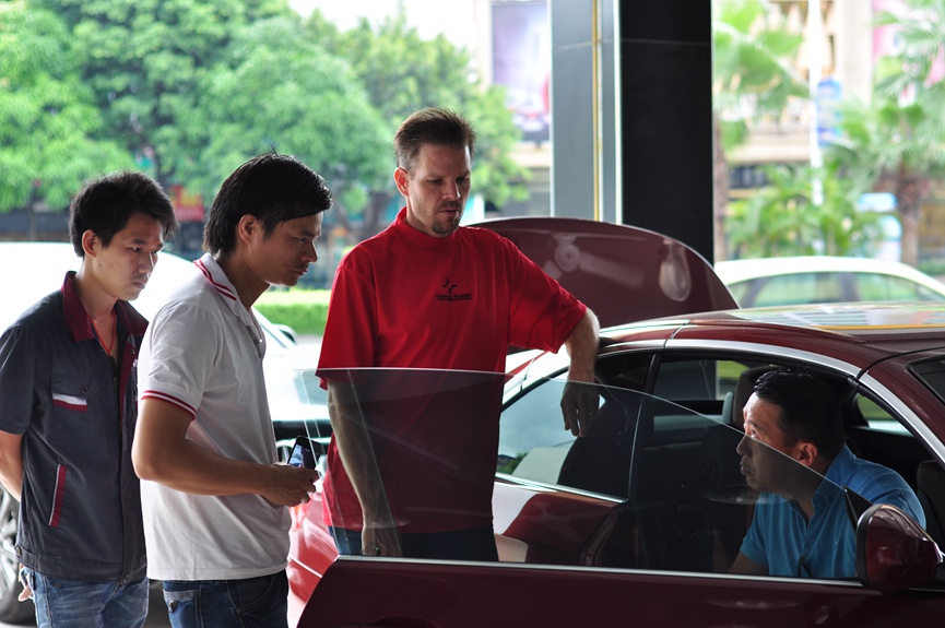 美国Hybrid Audio总裁斯科特到访车改坊佛山百佳