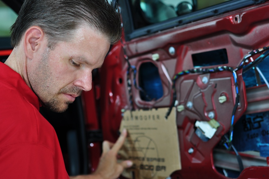 美国Hybrid Audio总裁斯科特到访车改坊佛山百佳