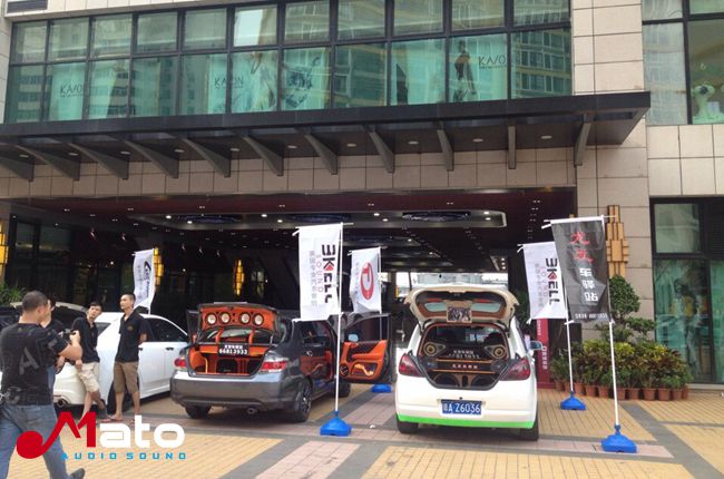 2014金秋周末购潮流改装汽车展——龙发影音炸机