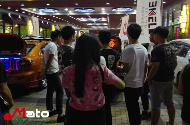2014金秋周末购潮流改装汽车展——龙发影音炸机