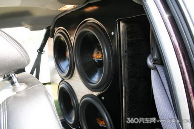 Atomic品牌巡礼：甲子风云-原子弹低音60年